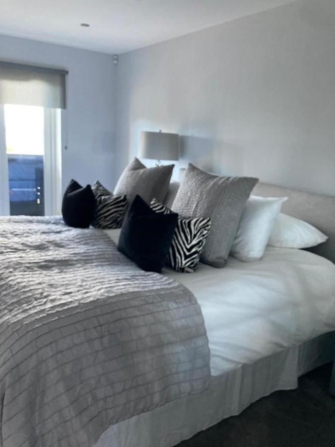 Shorthorn Apartment, 53A Sea Road Керліон-Бей Екстер'єр фото
